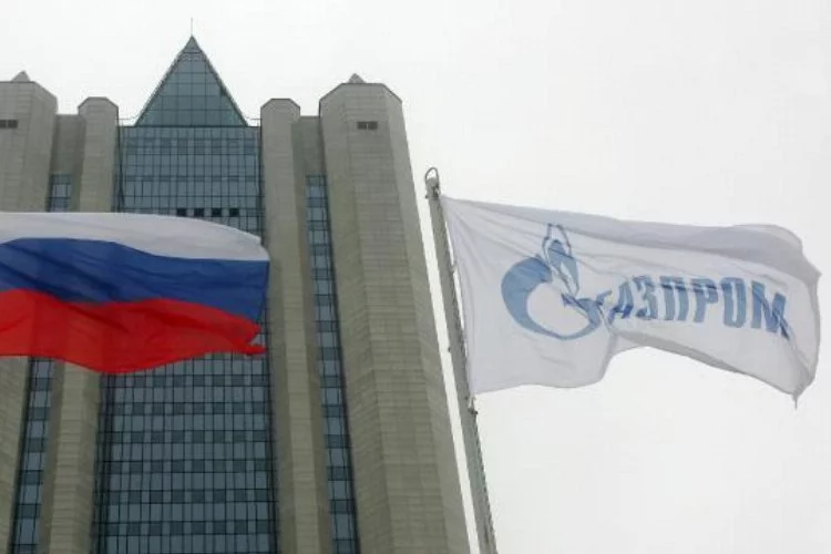 Gazprom'un Ukrayna'ya sevk ettiği gaz miktarında düşüş sürüyor