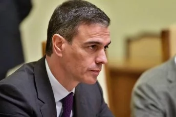 İspanya Başbakanı Sanchez, istifa etmeyeceğini açıkladı