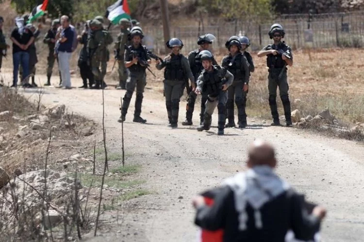 İsrail askerleri Batı Şeria'da bir Filistinliyi öldürdü