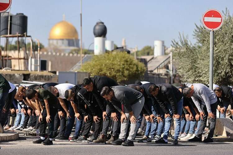 İsrail güçleri Mescid-i Aksa'da cuma namazı kılınmasını 8 haftadır kısıtlıyor