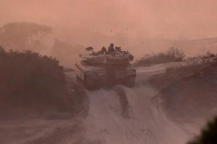 İsrail ordusu, Gazze'ye 4 bin 300 saldırı gerçekleştirdi