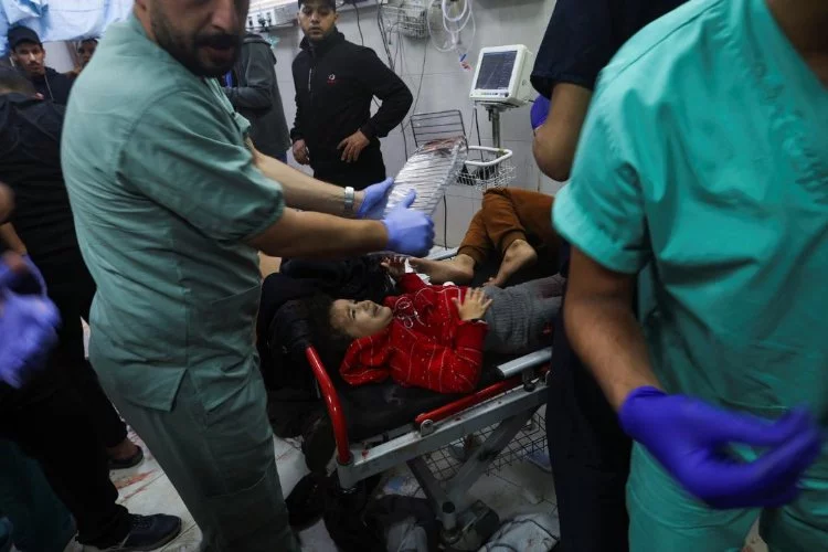 İsrail ordusunun Gazze Şeridi'ne gece boyunca düzenlediği saldırılarda çok sayıda kişi öldü