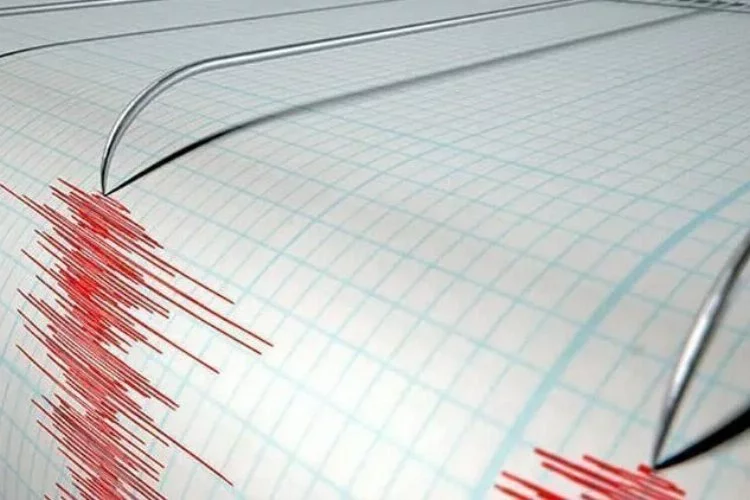 İzmir'de 4.5 büyüklüğünde deprem