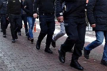 İzmir merkezli yasa dışı bahis operasyonu: 24 gözaltı