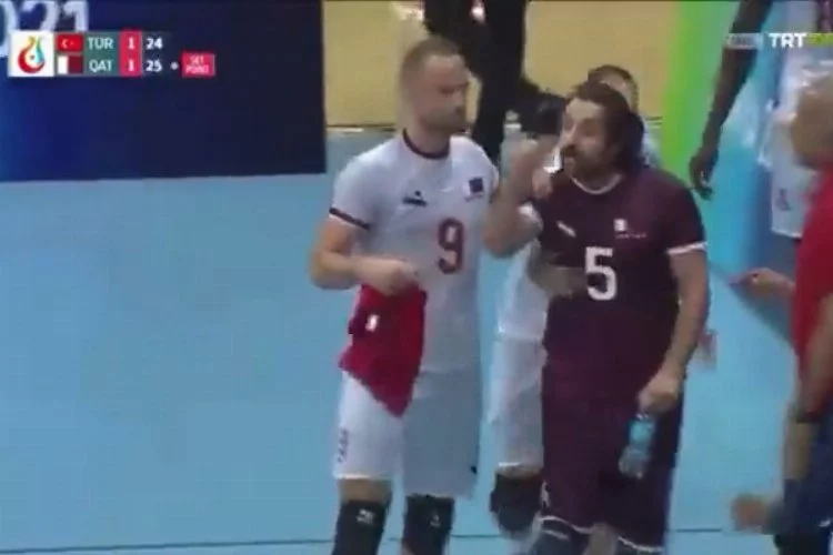 Katarlı sporcudan Türk sporculara hakaret! 'Kafa kesme' işareti...
