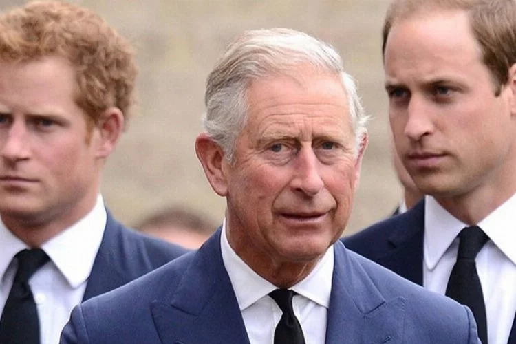 Kral Charles Prens Harry'nin unvanını Prens William'a devrediyor