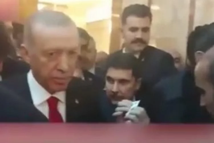 Erdoğan'ın '50+1' sorusuna verdiği tepki gündem oldu: Allah Allah! Lafa bak!