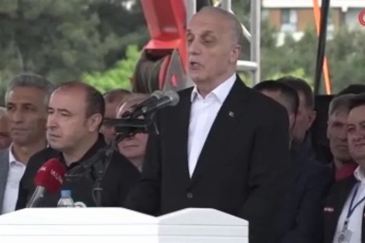 TÜRK-İŞ Genel Başkanı Atalay Bursa'da konuştu:  Bir adım geri yapmayız, Türkiye'yi durdururuz!