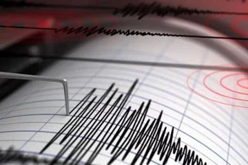 Peş peşe depremler! Adana ve Kahramanmaraş sallandı