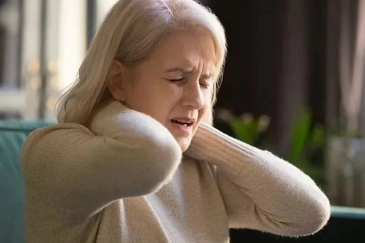 Fibromiyalji! Tahlil sonuçlarında çıkmayan ağrının sebebi