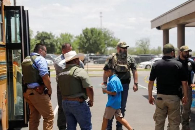 Texas'taki okul saldırısında ölen 19 çocuk aynı sınıftan