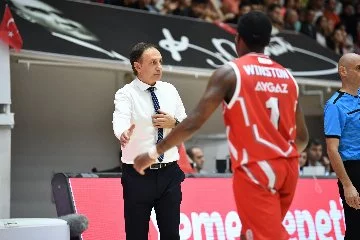 TOFAŞ Basketbol Takımı Başantrenörü Orhun Ene: Daha iyi olmak için çalışacağız