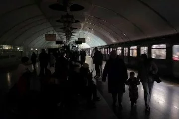 Ukrayna’da şehir merkezi ve metro istasyonu yakınlarına saldırı